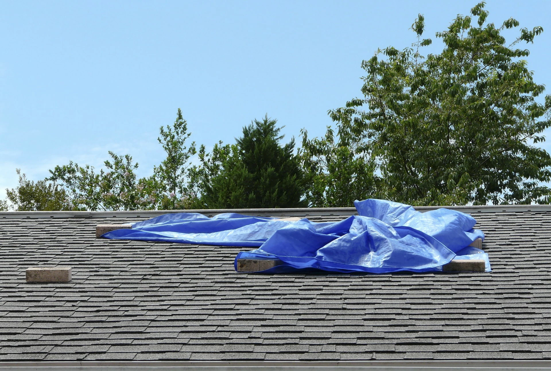 Commercial roof leak repair in Eugene Oregon